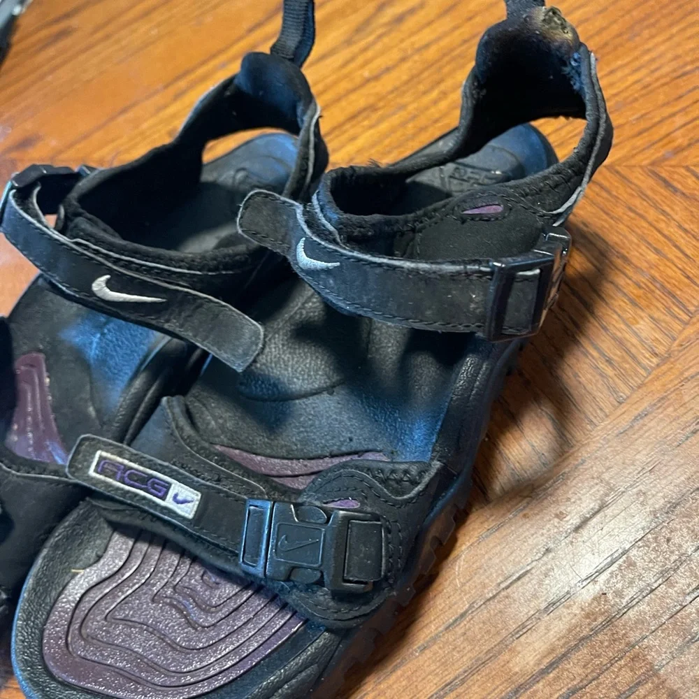 Vintage 90s Nike ACG Air Deschutz Black Sport Mens Sandals Comfort Buckle Mens 7